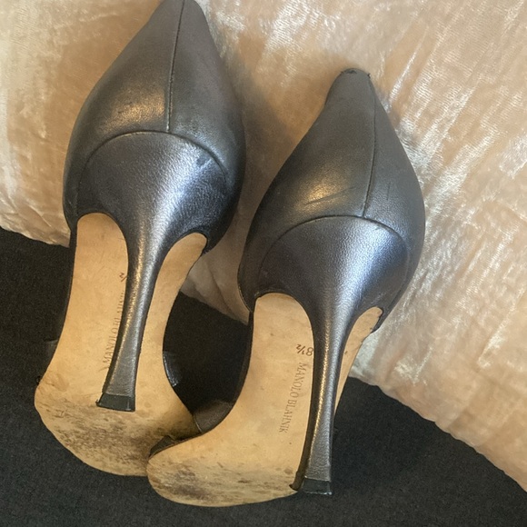 Manolo Blahnik Strappy Heel - Picture 11 of 12